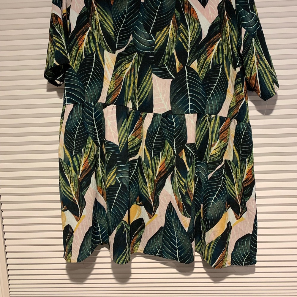 Dress - Picture 5 of 5